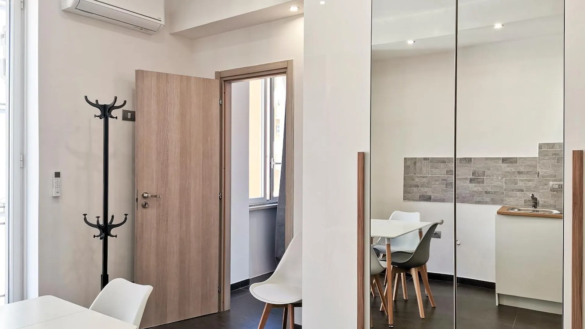 Apartament Dante467 Bari